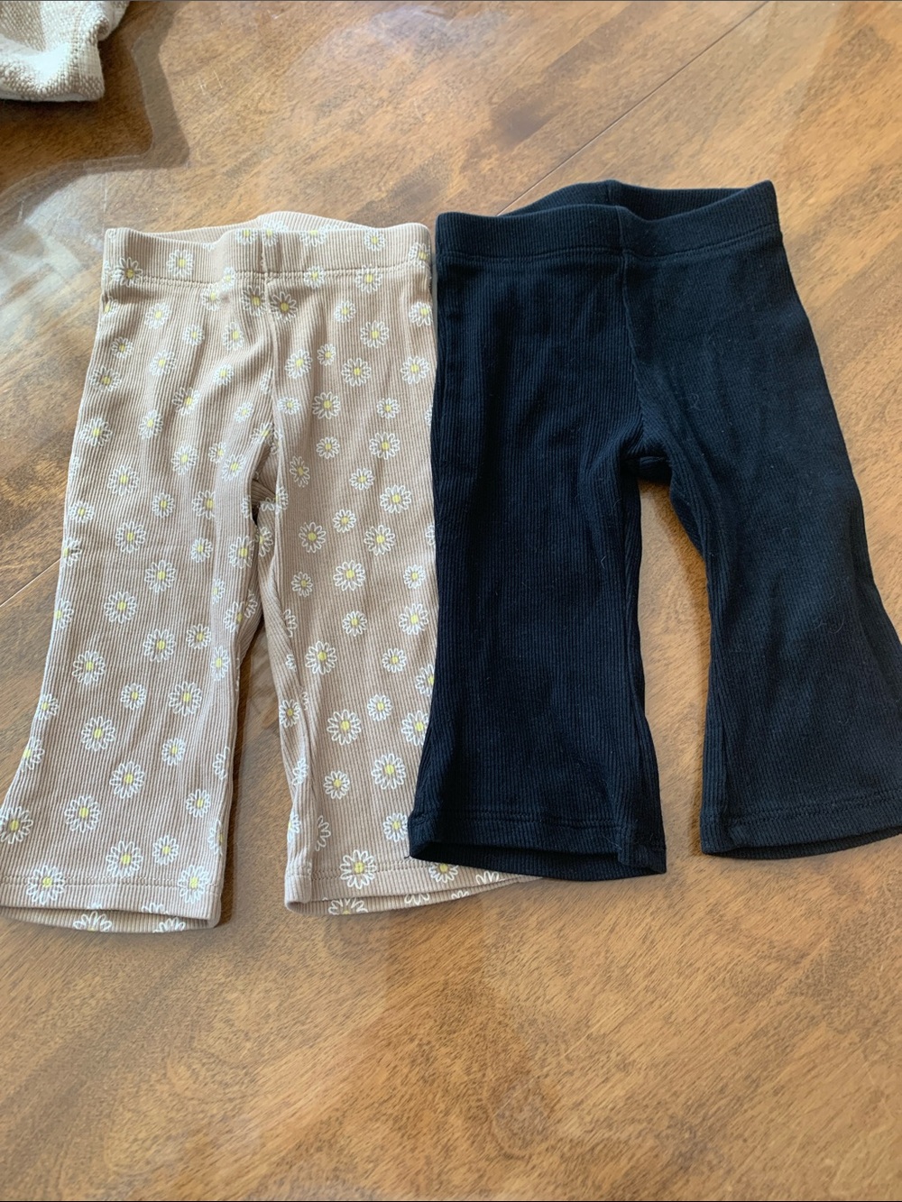 George Girls Ribbed Leggings Duo - Black and Beige Daisy
